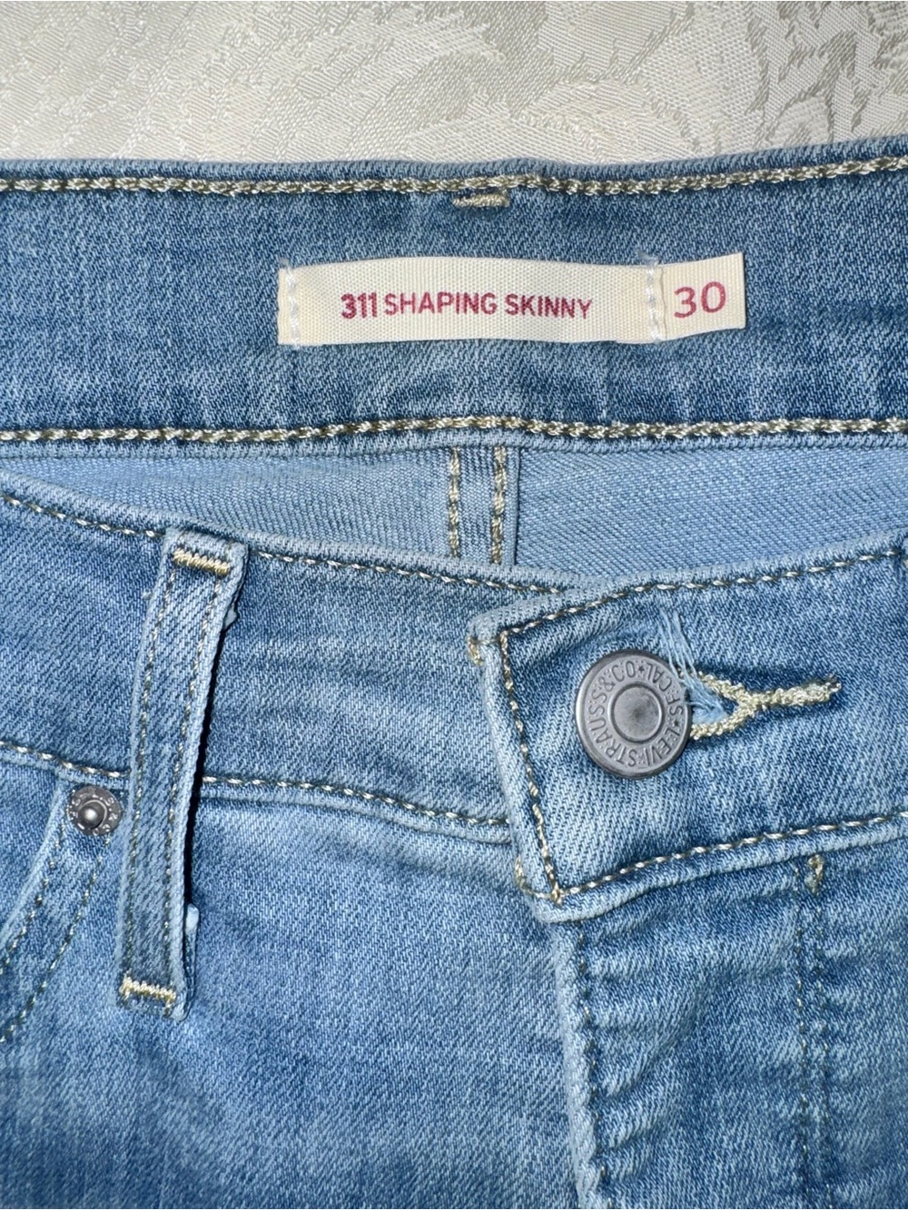 Shaping Skinny Women’s Jeans - Light Blue - Size 30